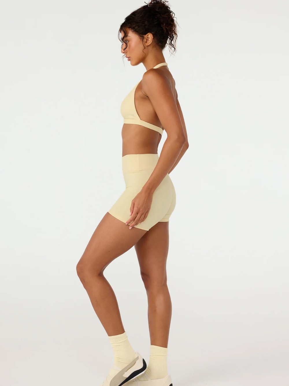 NWOT CSB CROP SHOP BOUTIQUE Invisible Scrunch Shorts 4” - Butter - Size small - Picture 4 of 7
